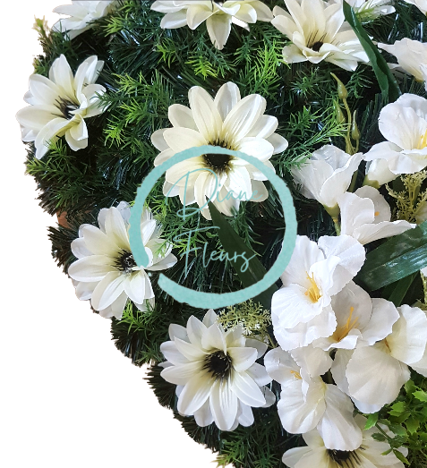 Заровен венец "Сърце" от рози и клематис 60см x 60см кремав, бял изкуствен AS375