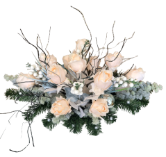 Žalni aranžma iz umetnih vrtnic, osata, jagodičja, božičnih kroglic in dodatkov 60cm x 30cm x 40cm