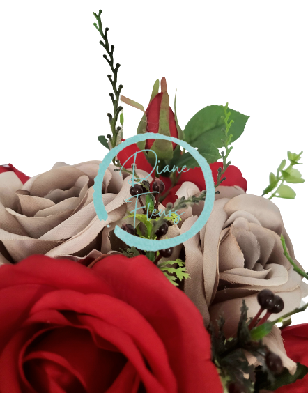 Vázaná kytice Exclusive růže, eukalyptus a doplňky 50cm umělá